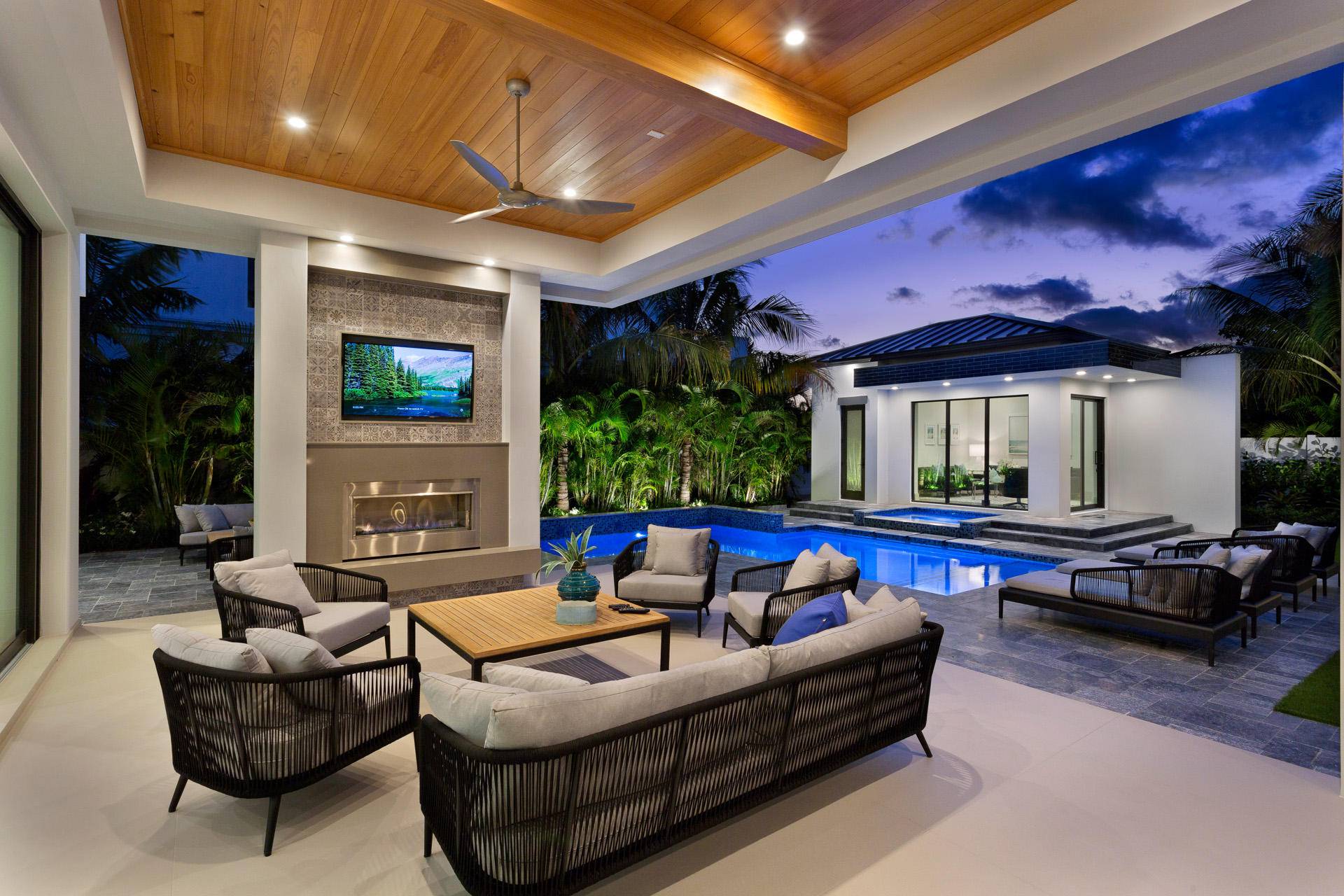 1040 S Ocean Boulevard Delrey Beach Florida 10