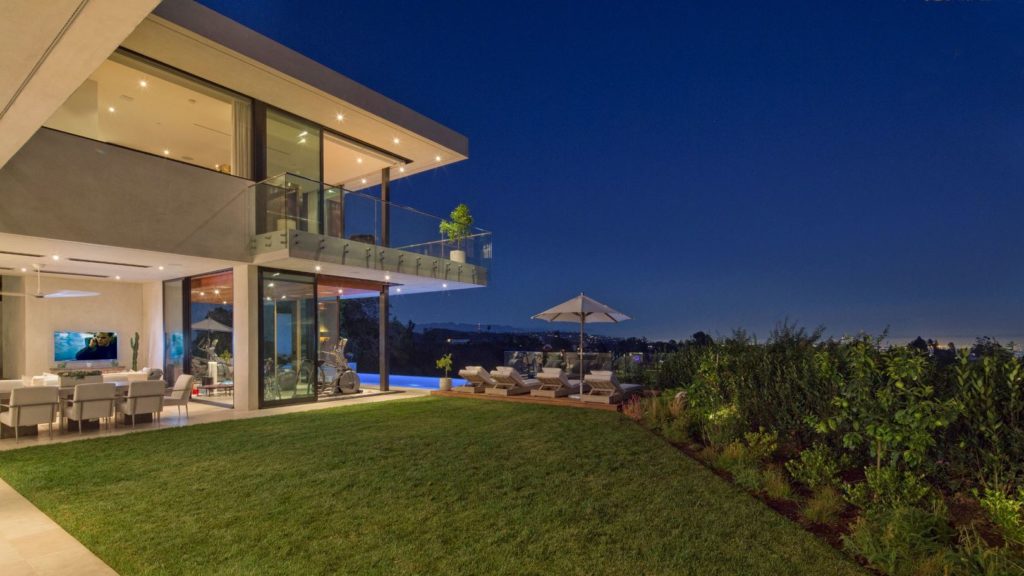 Roberto Lane Modern Home, luxury houses
