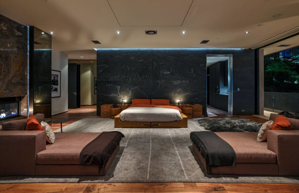 Incredible North Stanley Modern Home in Los Angeles by XTEN Architecture