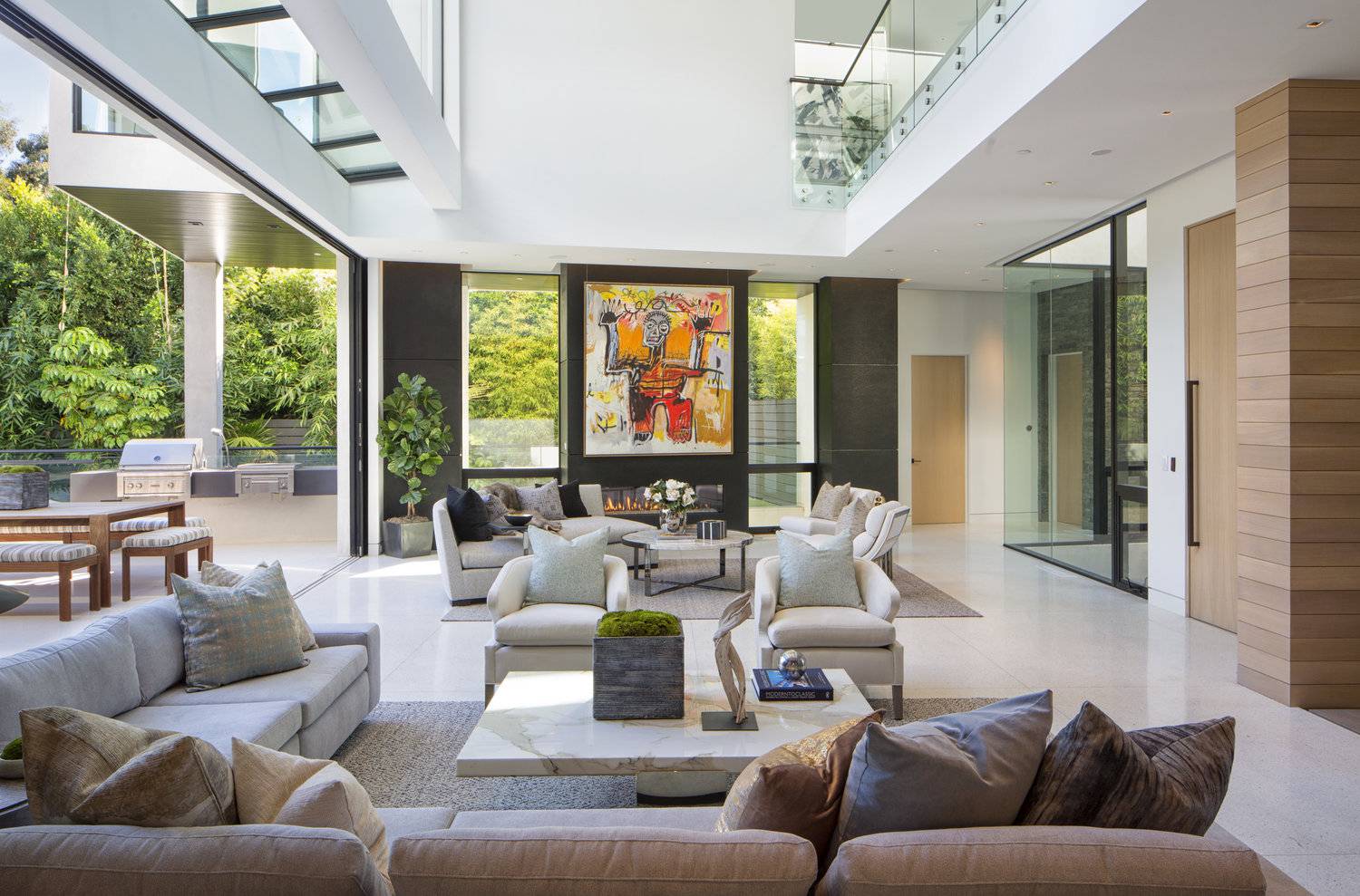 304 N Cliffwood Los Angeles 21