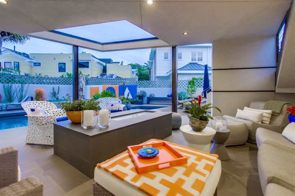 Tolita Avenue Modern Home, luxury houses