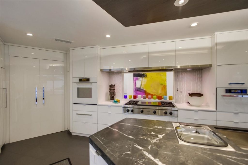 Tolita Avenue Modern Home, luxury houses