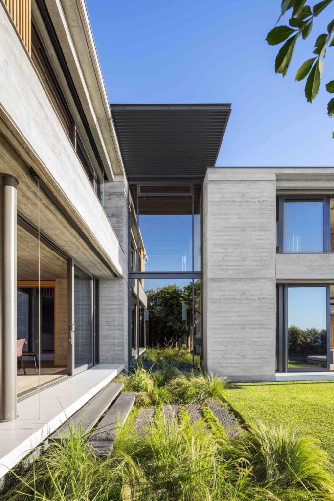 Clifton Modern Home in Cape Town by Malan Vorster Architects, luxury houses