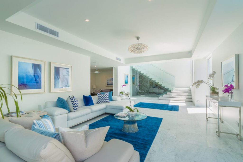 Remarkable Modern Villa with sweeping views in Australia