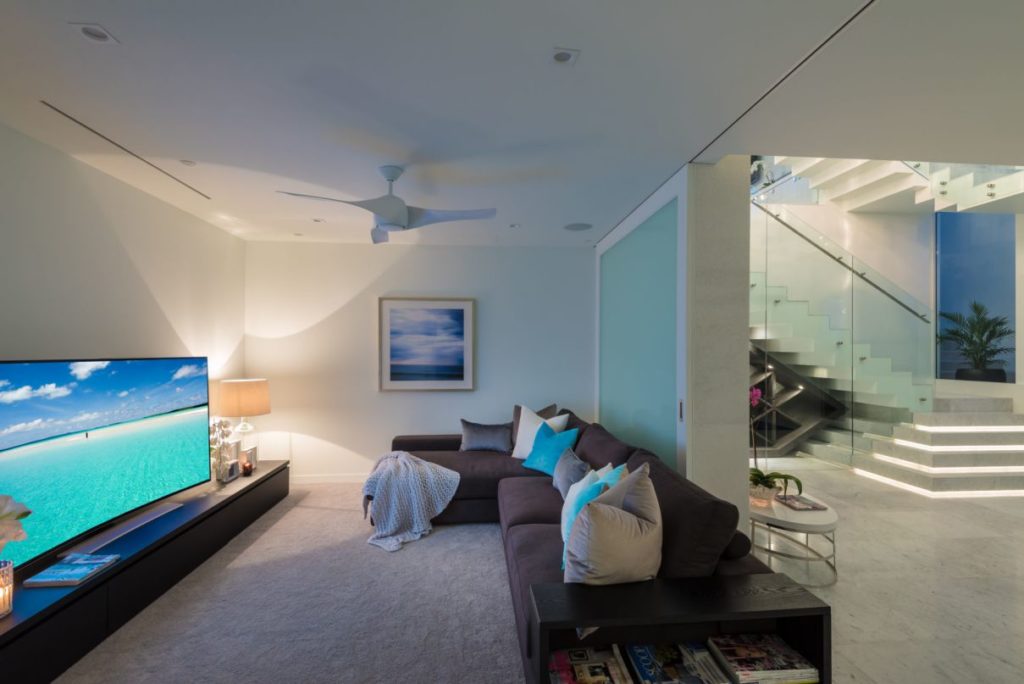 Remarkable Modern Villa with sweeping views in Australia