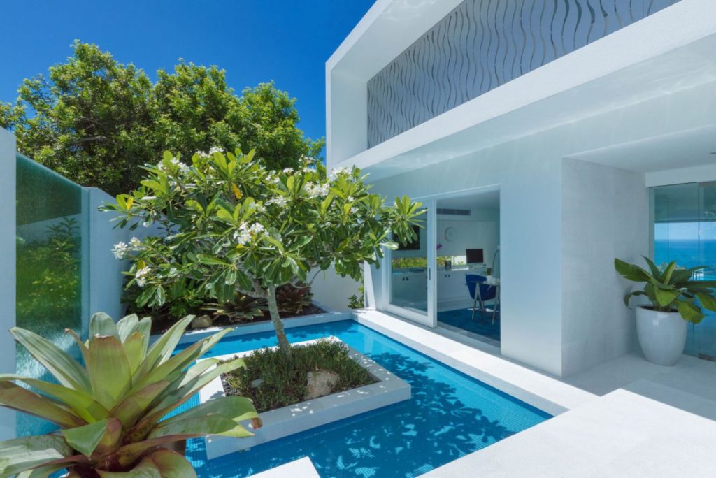 Remarkable Modern Villa with sweeping views in Australia