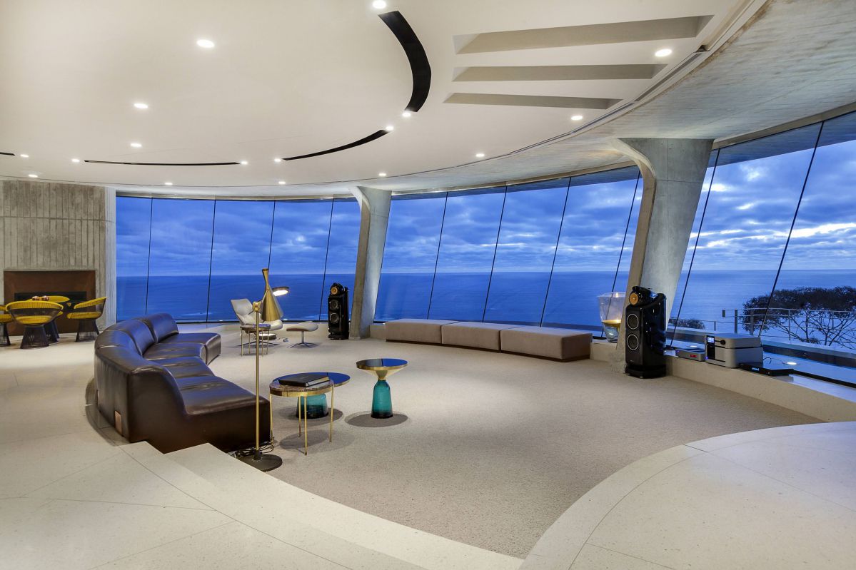 Man House in South Africa 16 compressed