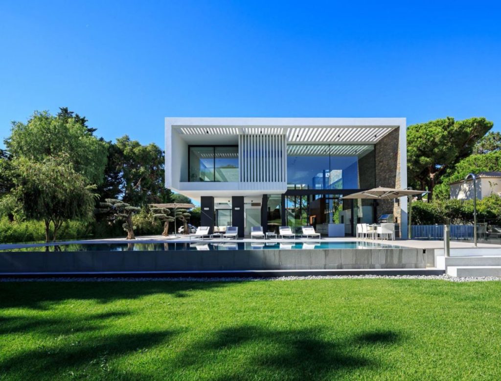 luxury house, Modern Villa in Portugal