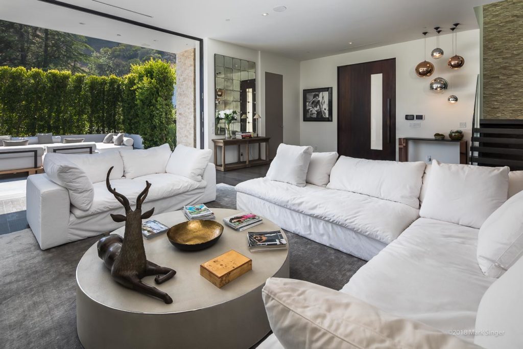 Rising Glen Modern Home, luxury houses