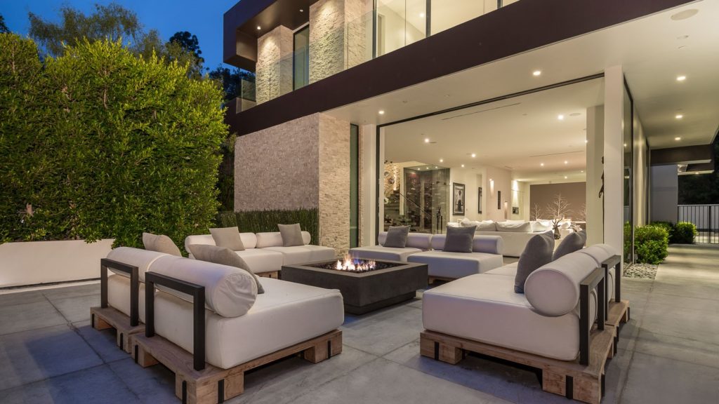 Rising Glen Modern Home, luxury houses