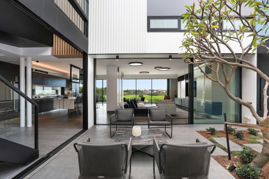 Modern Home in New South Wales, luxury house