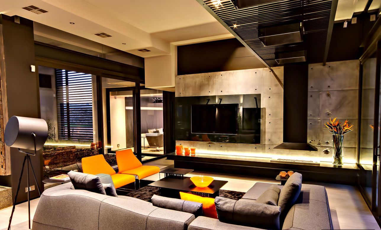 XTEN Architecture created an Iconic Property in Los Angeles with Great Room captures all best views to Los Angeles Down Town