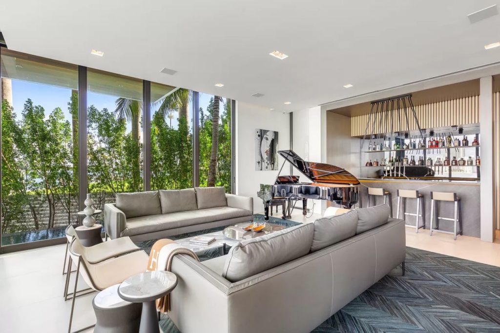 Mansion in Miami Beach