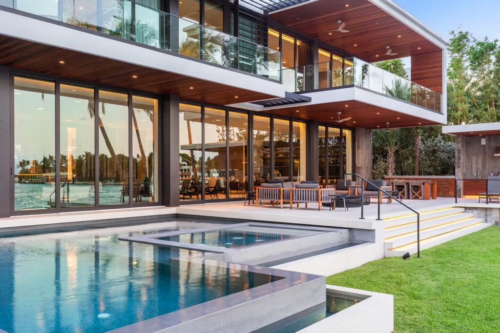Mansion in Miami Beach