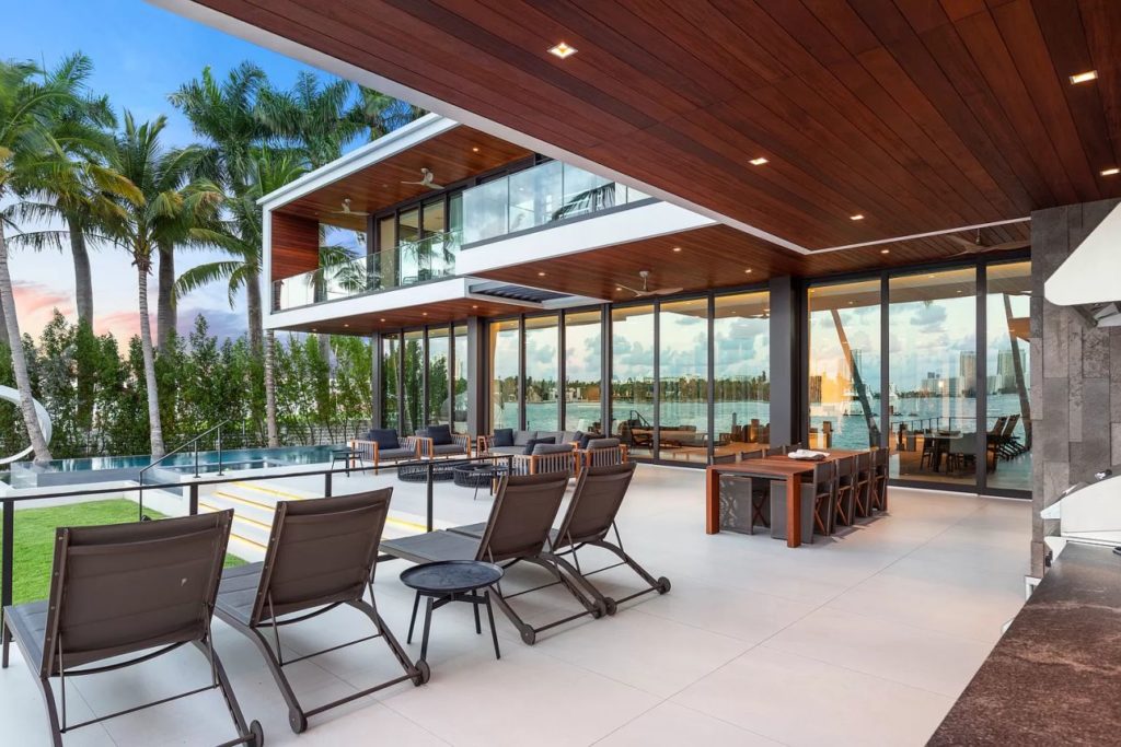 Mansion in Miami Beach