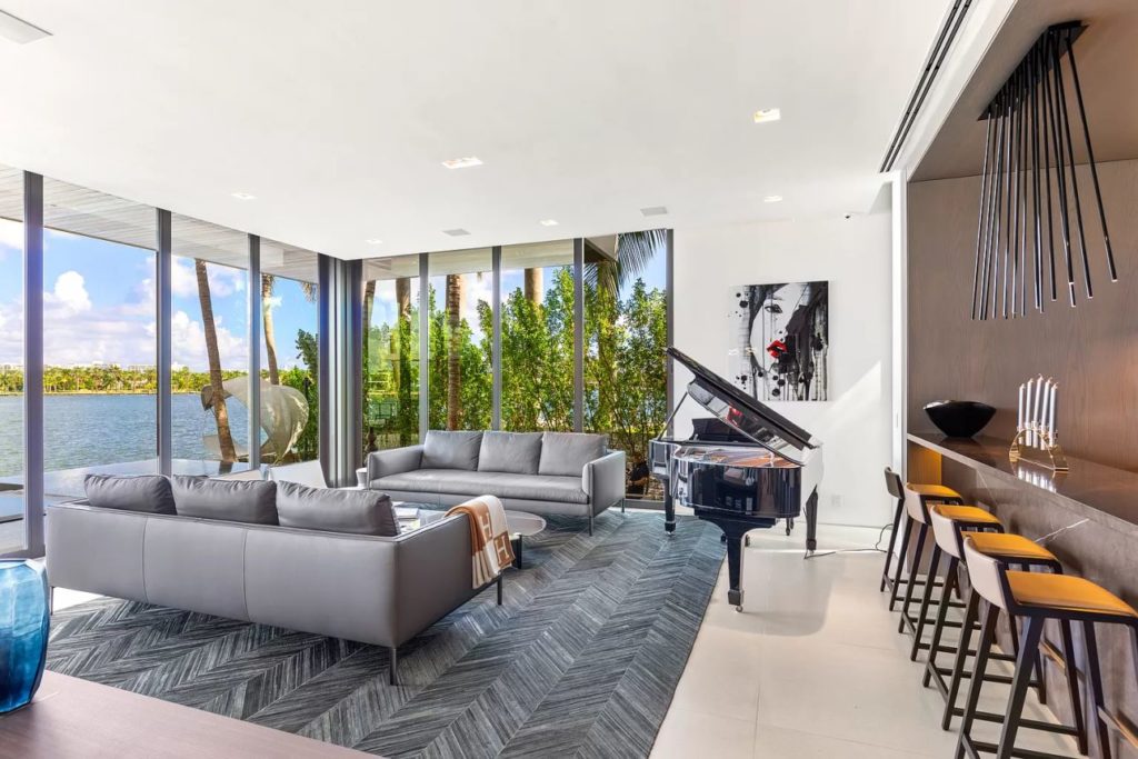 Mansion in Miami Beach