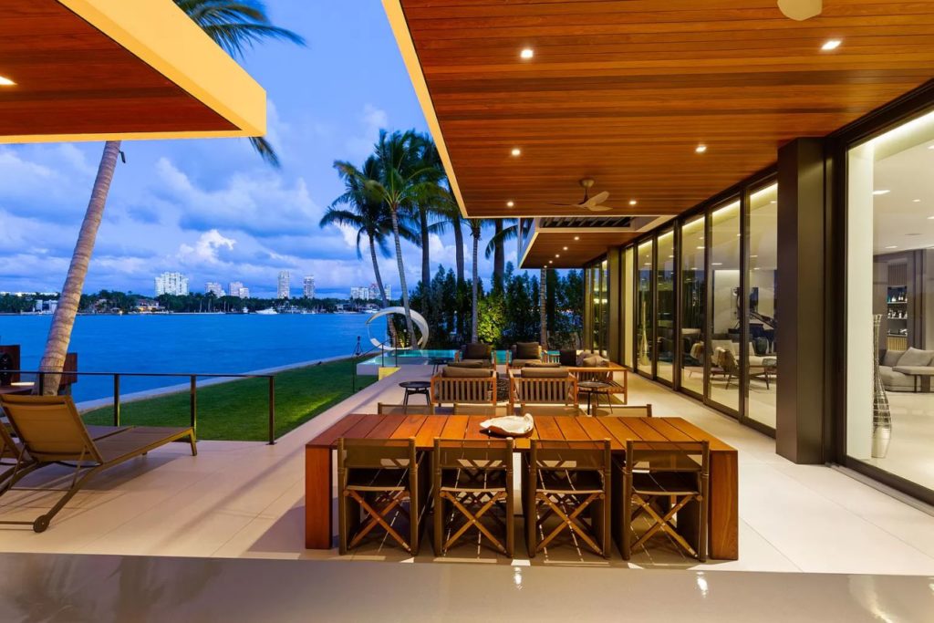 Mansion in Miami Beach