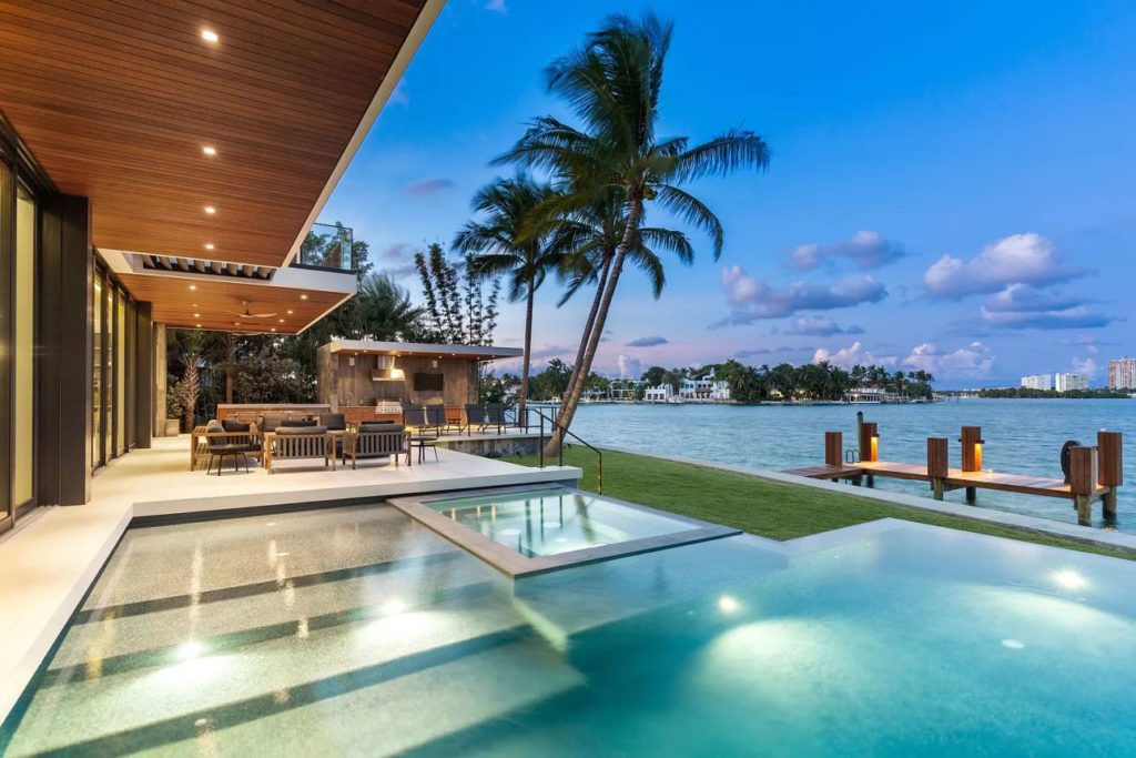 Mansion in Miami Beach