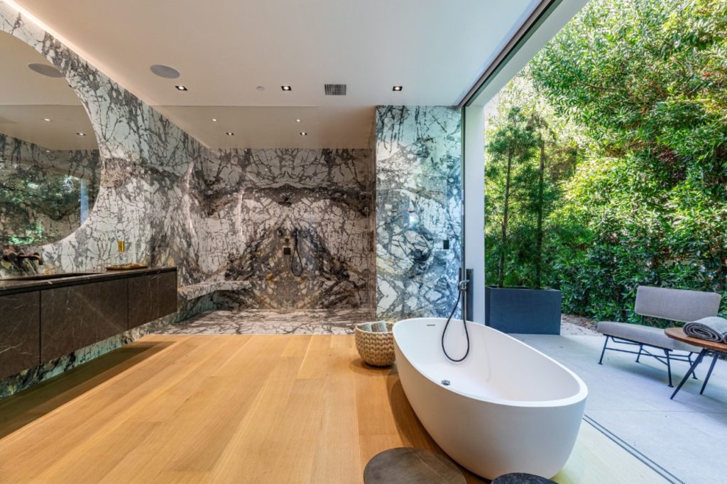 Modern Masterpiece