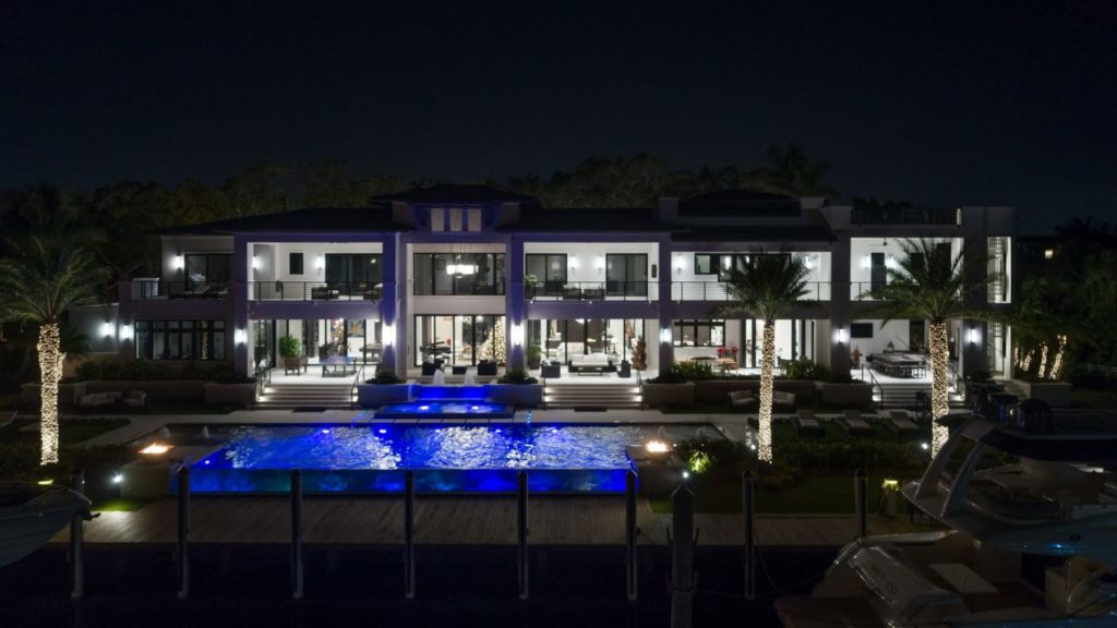 90 Leucadendra Drive