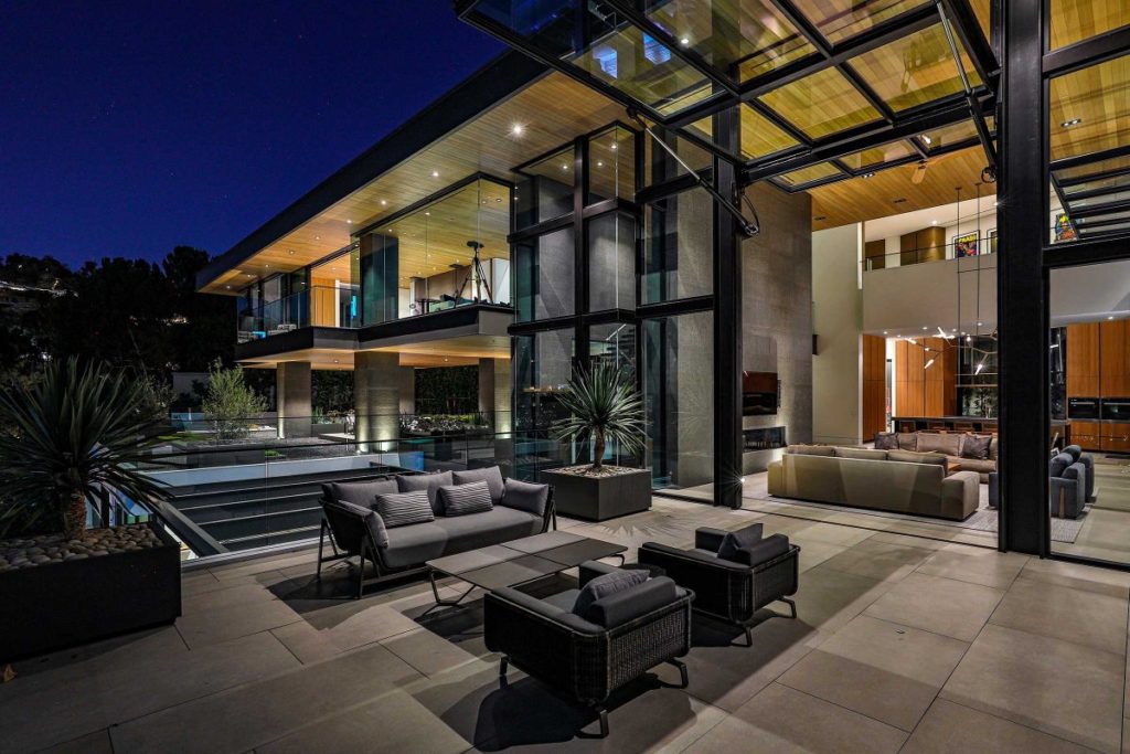 Hollywood Hills Contemporary