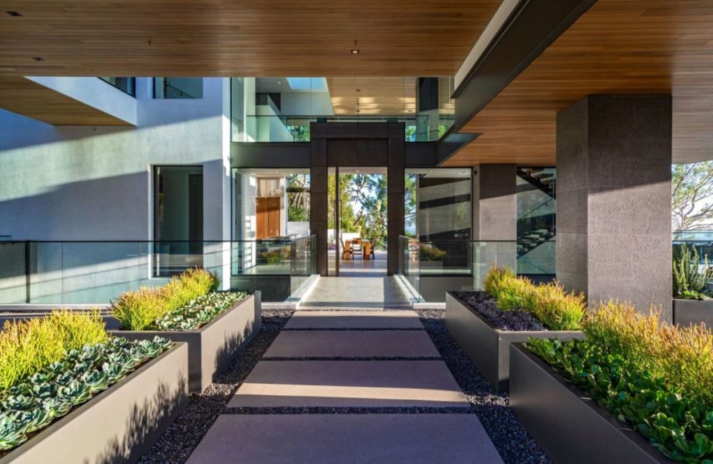 Los Angeles Contemporary