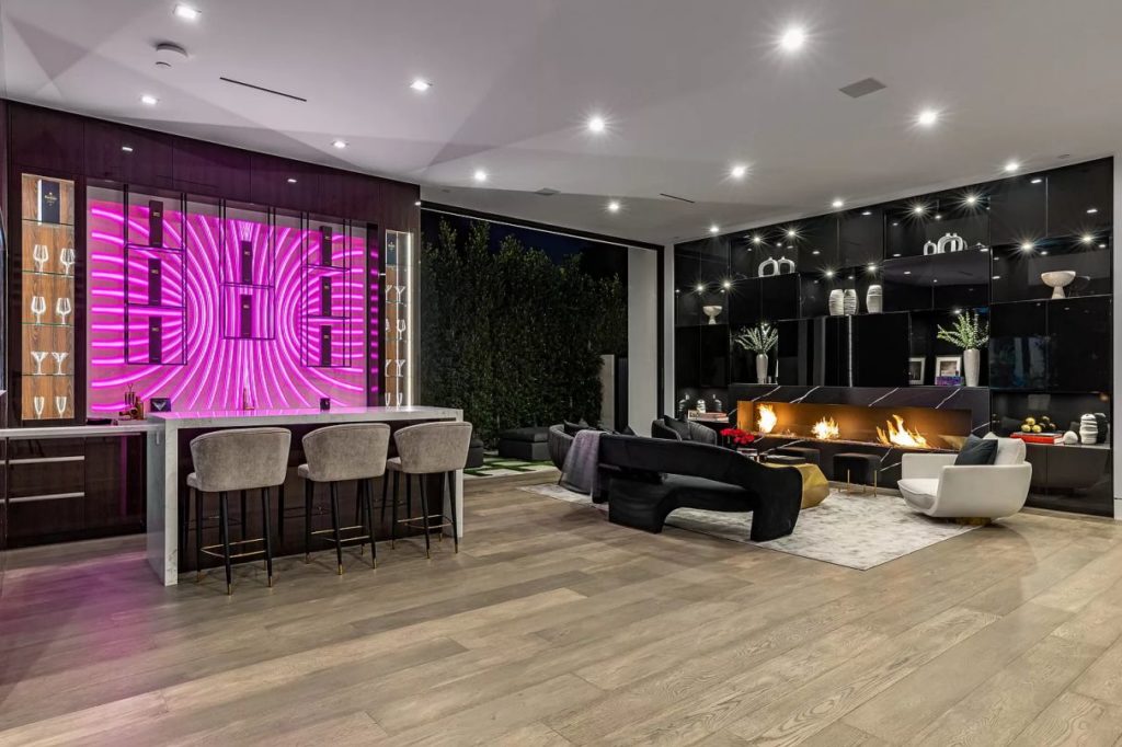 1475 Bel Air Rd Los Angeles 19