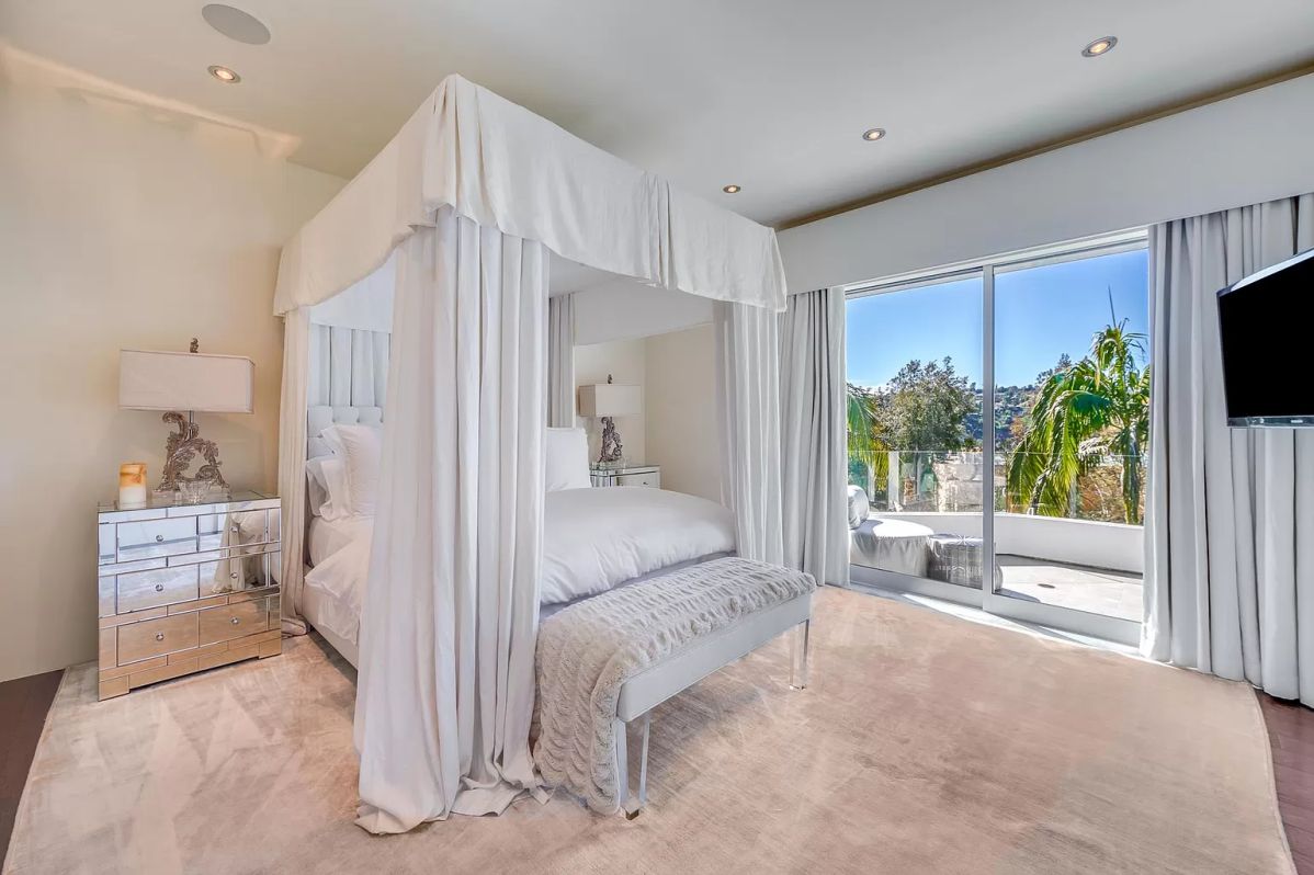 1518 Bel Air Rd Los Angeles CA 2