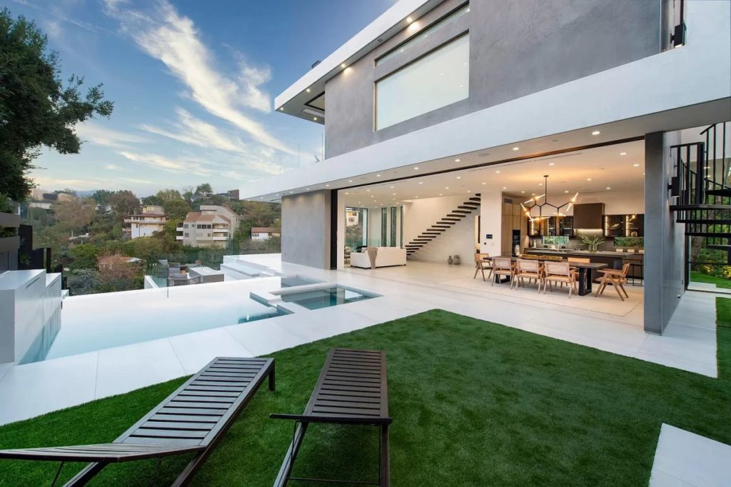 Hollywood Hills Home