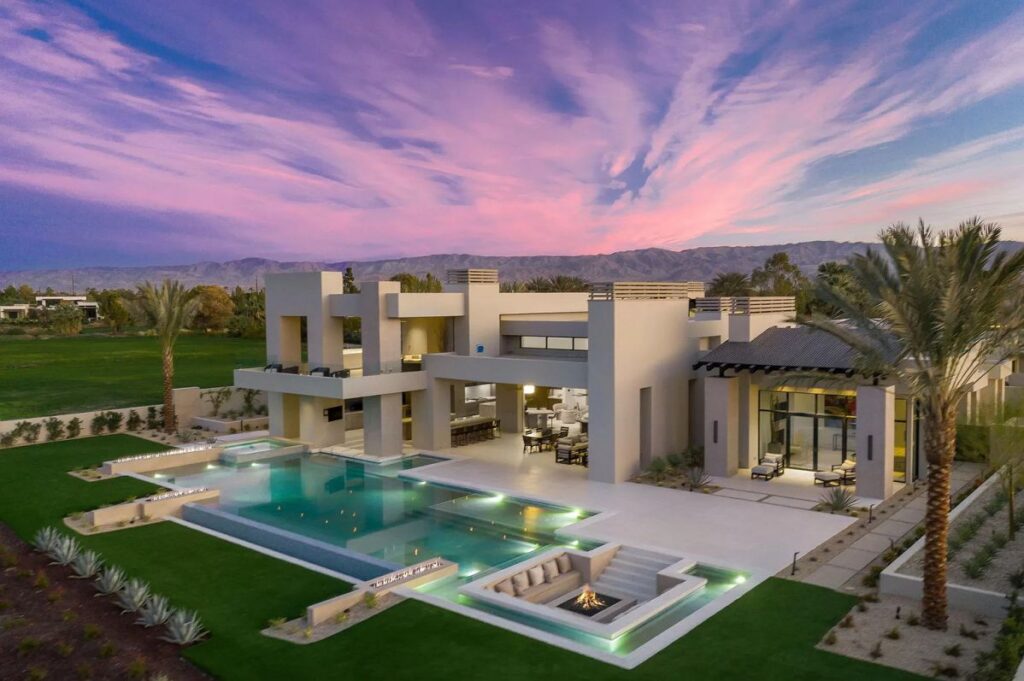 Desert Contemporary Home