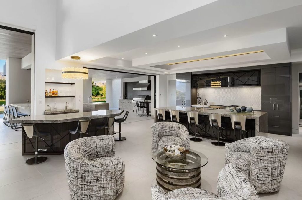 Desert Contemporary Home
