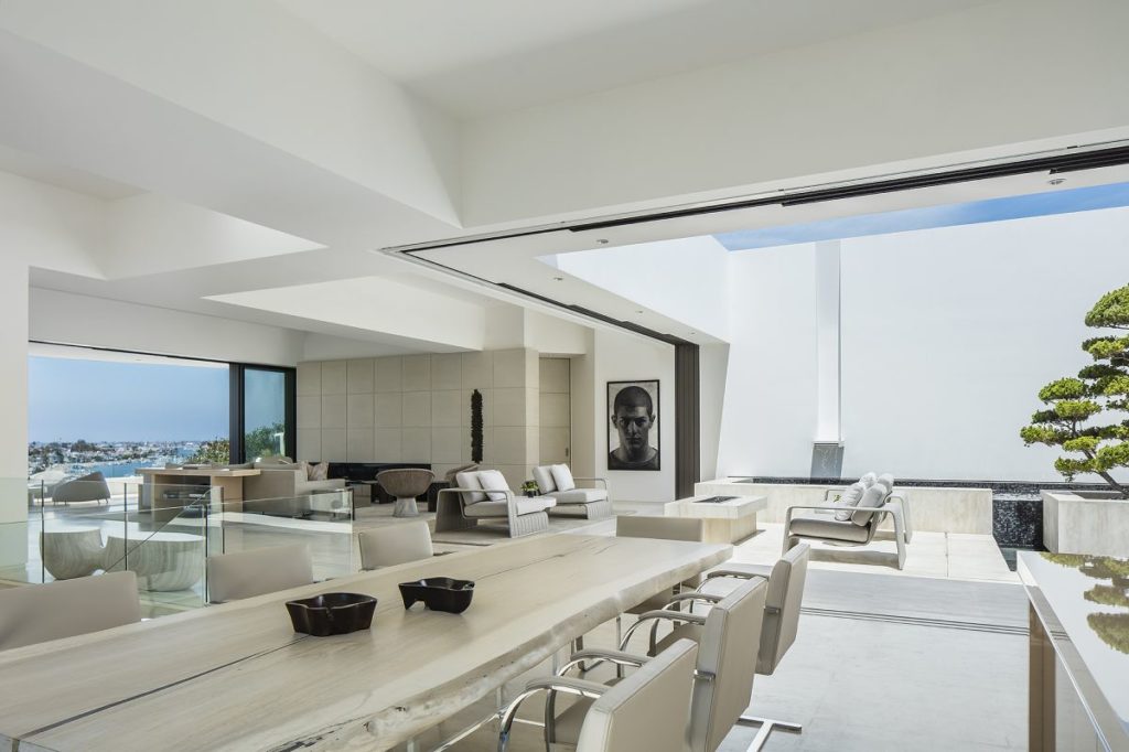 Dolphin Ter Contemporary Home
