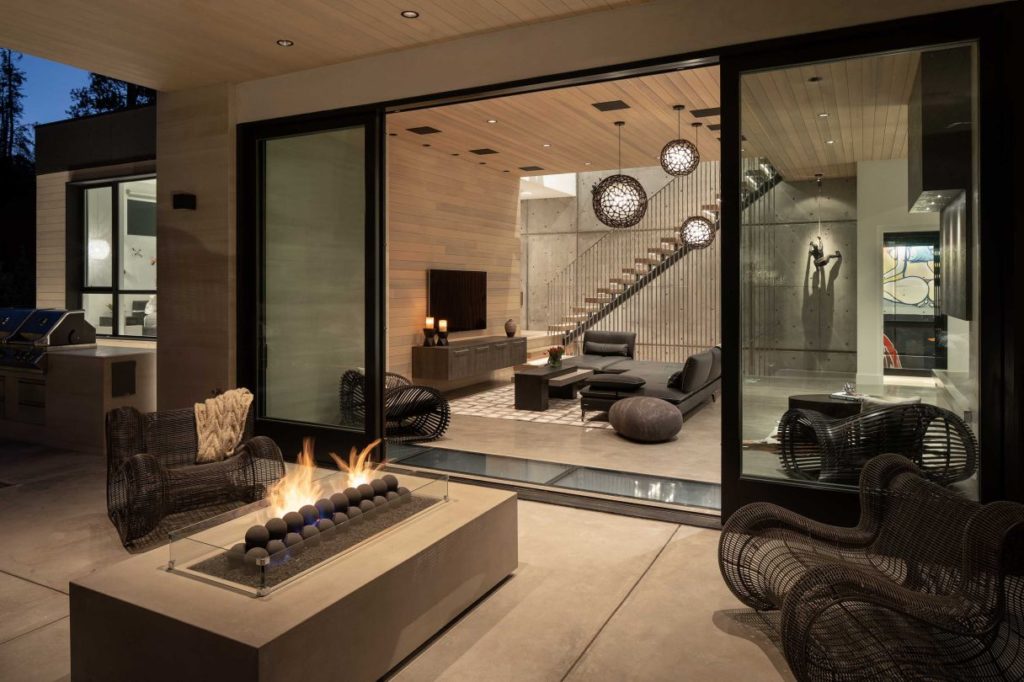 mountain modern home