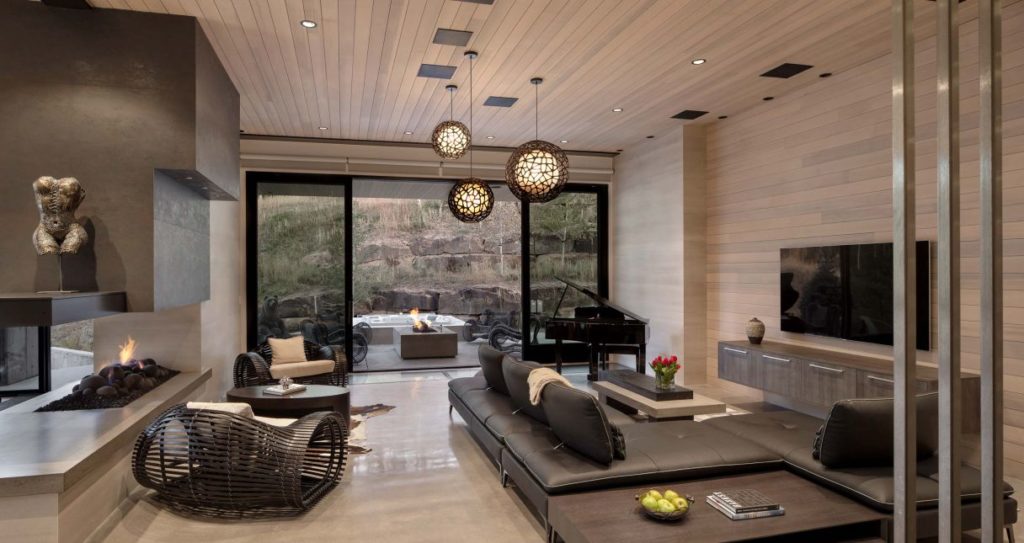 mountain modern home