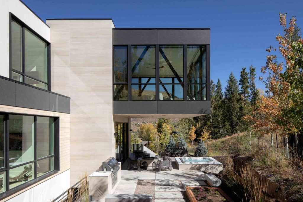 Vail Modern Mountain Home in Colorado by Brandon Architects 21