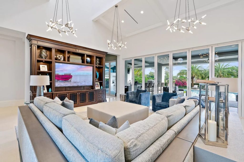 Palm Beach Gardens Estate