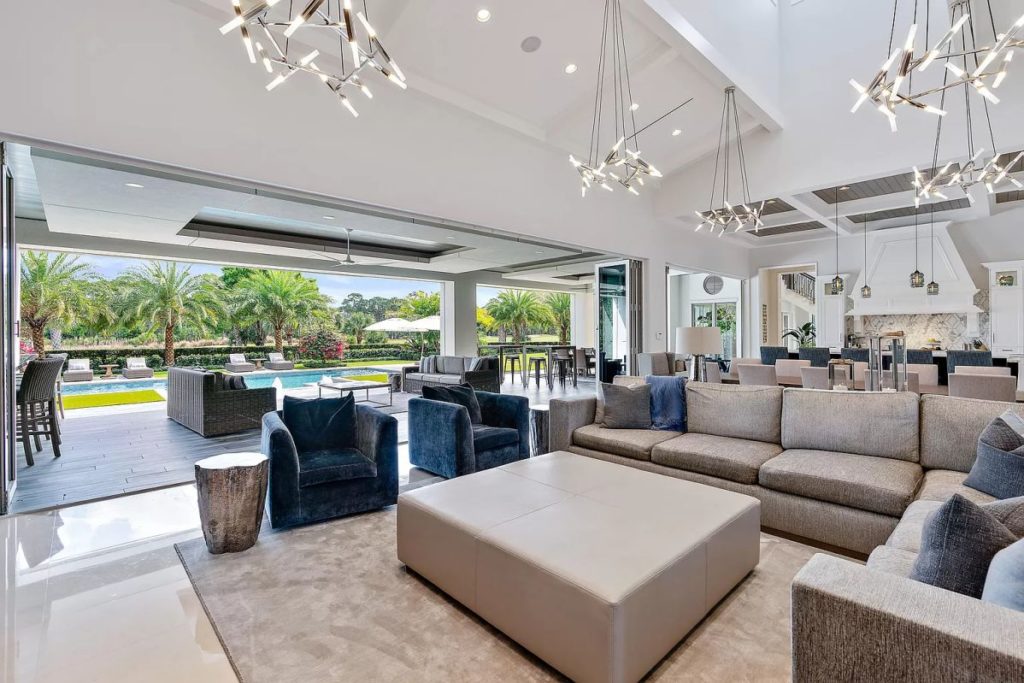 Palm Beach Gardens Estate