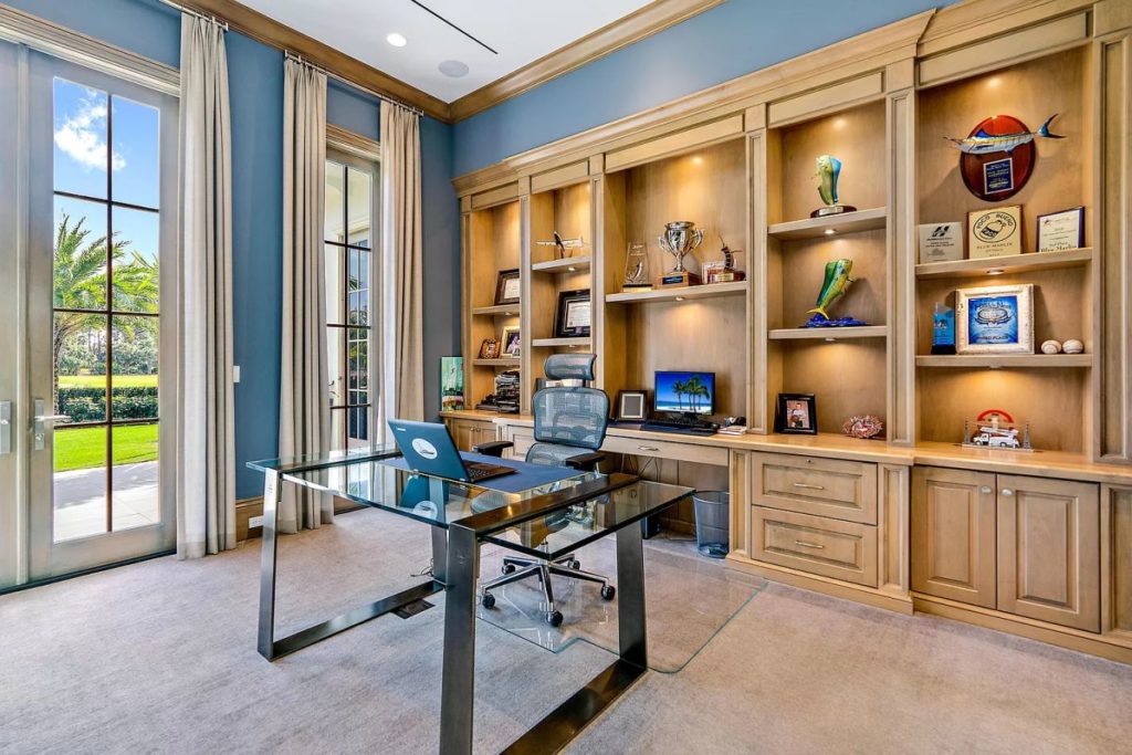 Palm Beach Gardens Estate