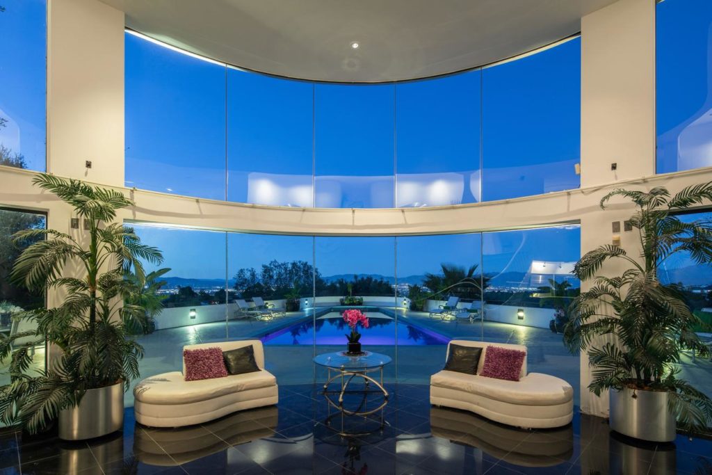 15105 Mulholland Dr Los Angeles CA 33