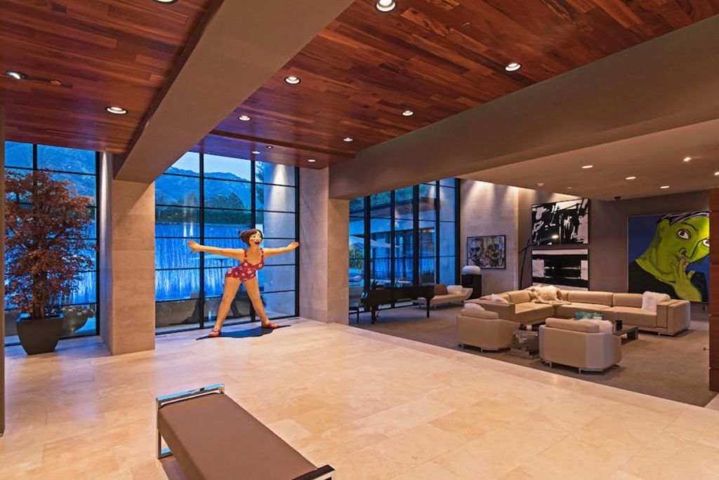 Contemporary Mansion in Salt Lake City
