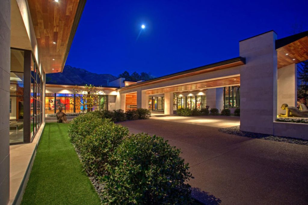 Contemporary Mansion in Salt Lake City
