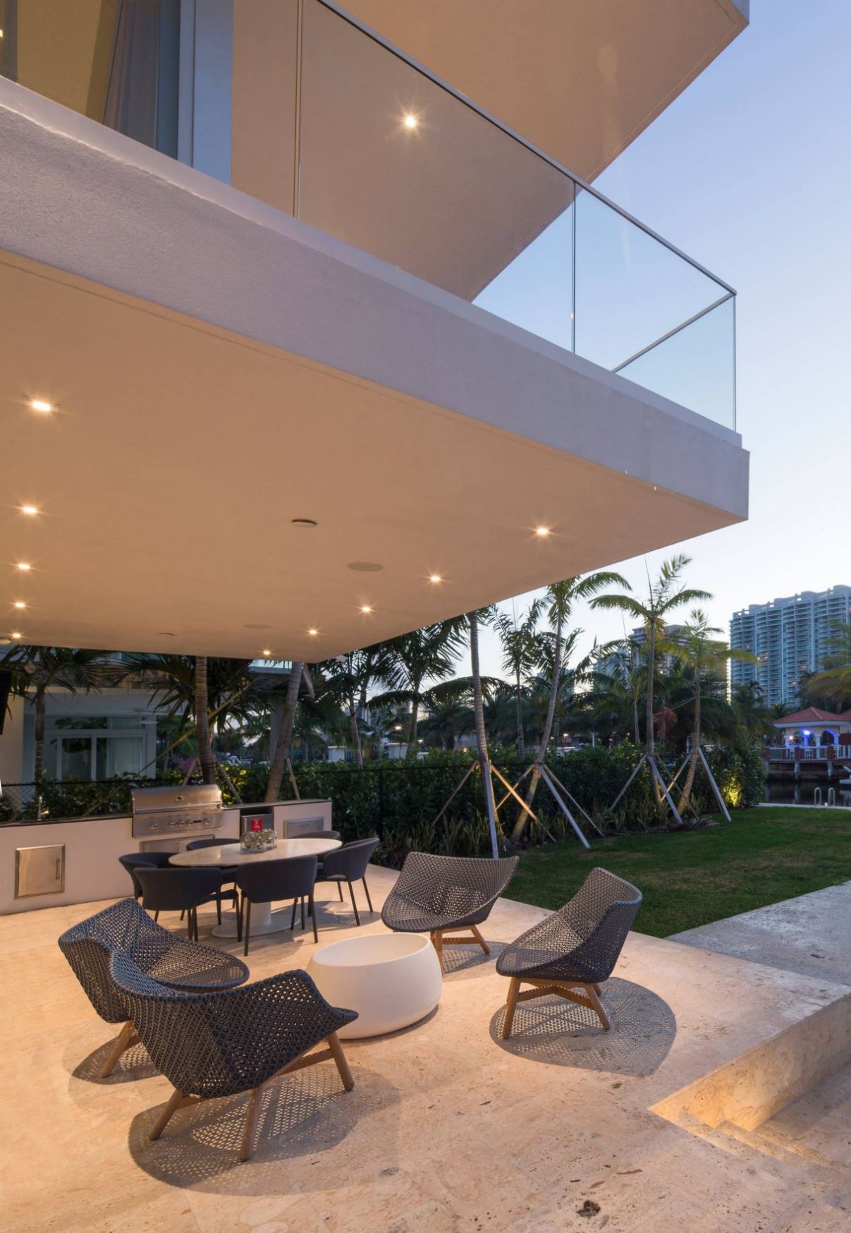 410 Golden Beach Drive, Florida By SDH Studio Architecture + Design