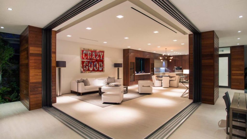 Hibiscus Island Modern Estate