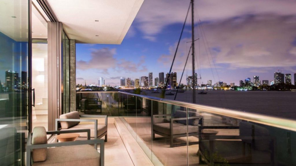 Hibiscus Island Modern Estate