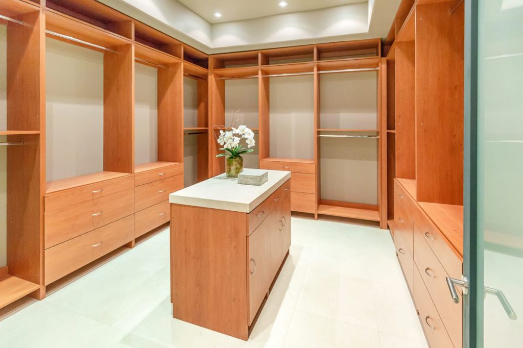 Crafted Estate in Encino