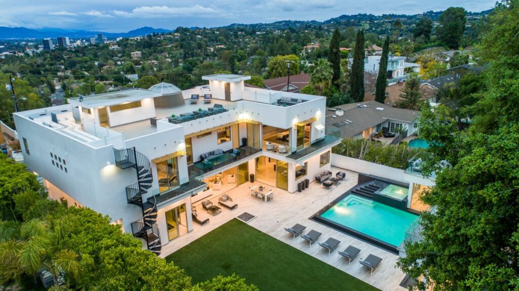 Crafted Estate in Encino