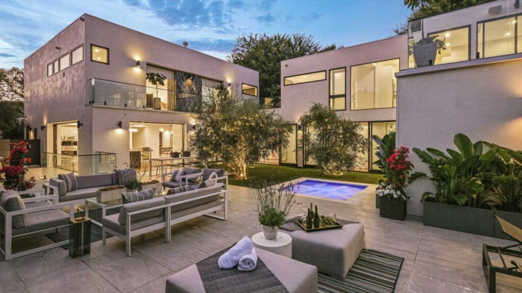 Contemporary Home in West Hollywood