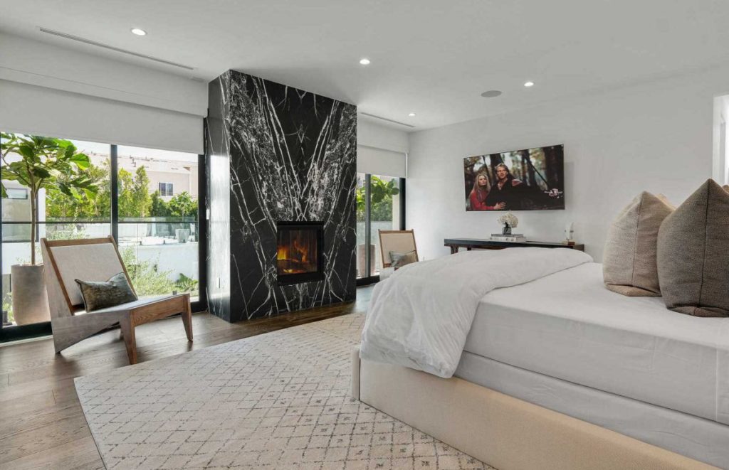 Contemporary Home in West Hollywood