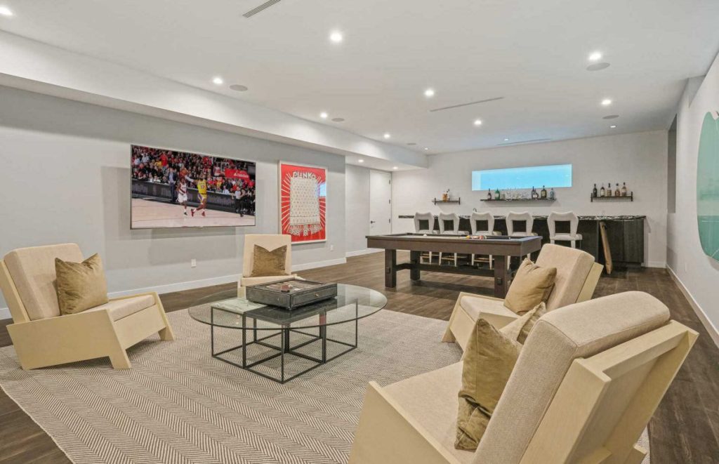 Contemporary Home in West Hollywood