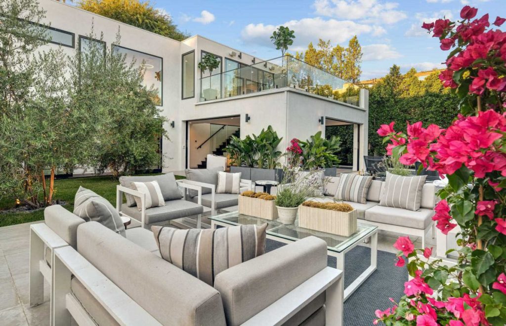 Contemporary Home in West Hollywood